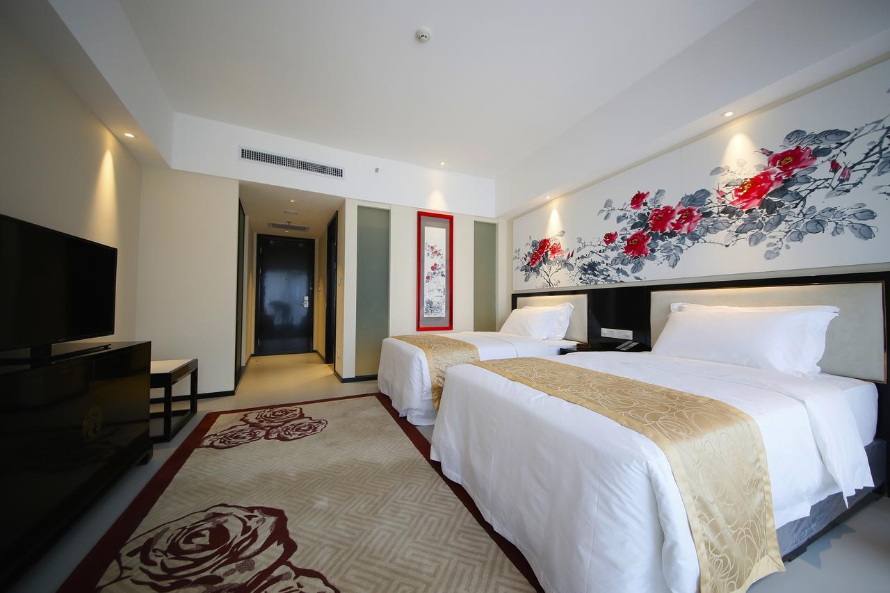 Howard Johnson Flower City Hotel Kunming Extérieur photo