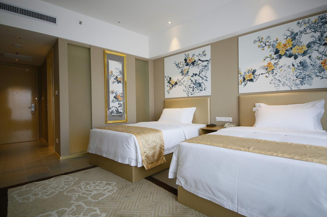 Howard Johnson Flower City Hotel Kunming Extérieur photo