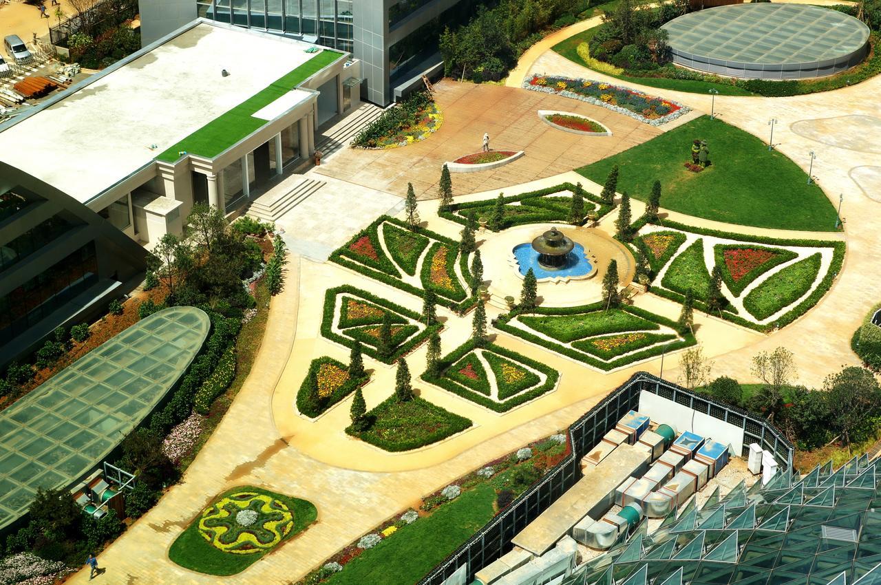Howard Johnson Flower City Hotel Kunming Extérieur photo