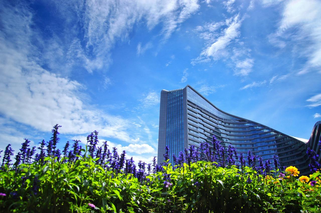 Howard Johnson Flower City Hotel Kunming Extérieur photo