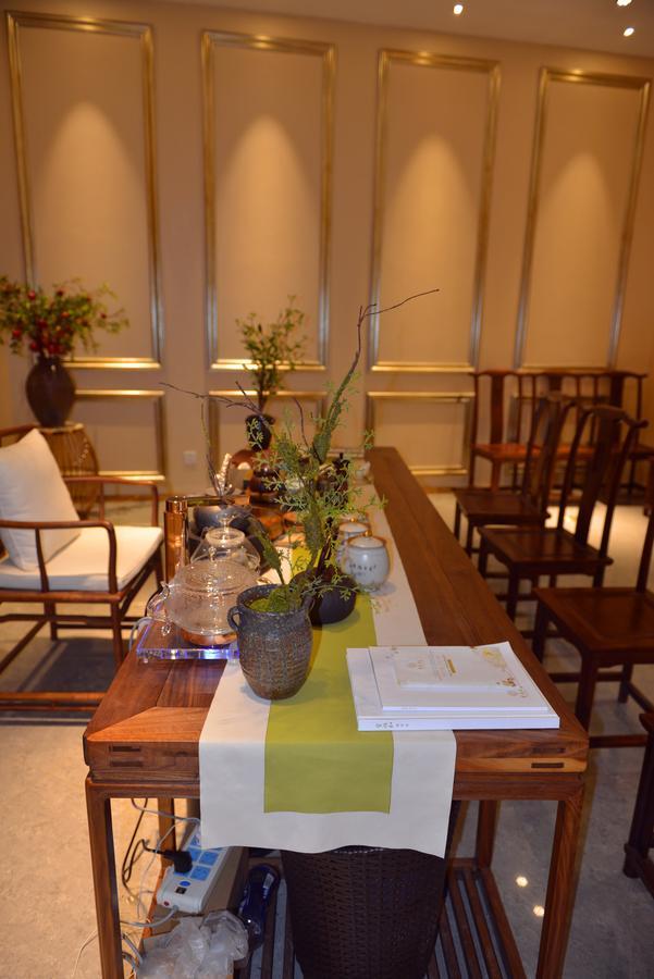 Howard Johnson Flower City Hotel Kunming Extérieur photo