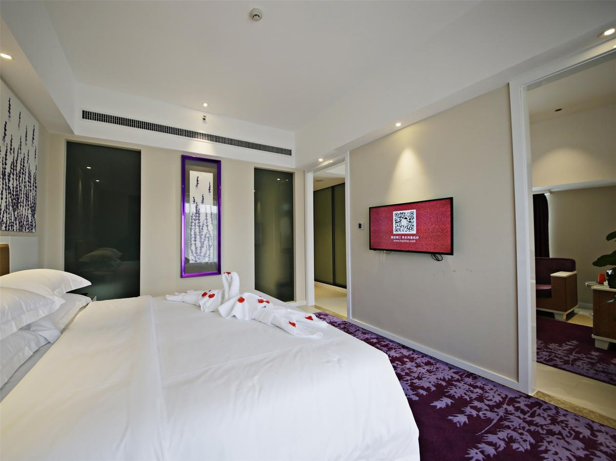 Howard Johnson Flower City Hotel Kunming Extérieur photo